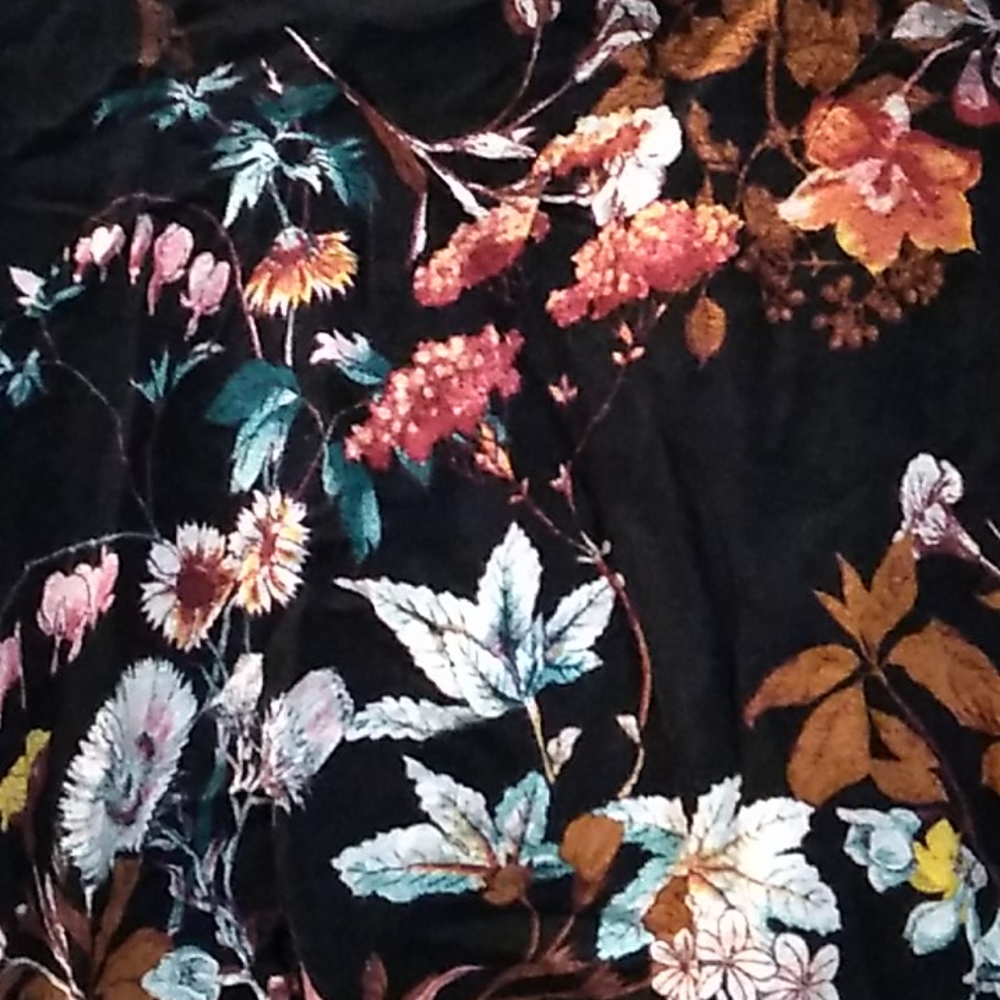 Floral blouse - Picture 2 of 4